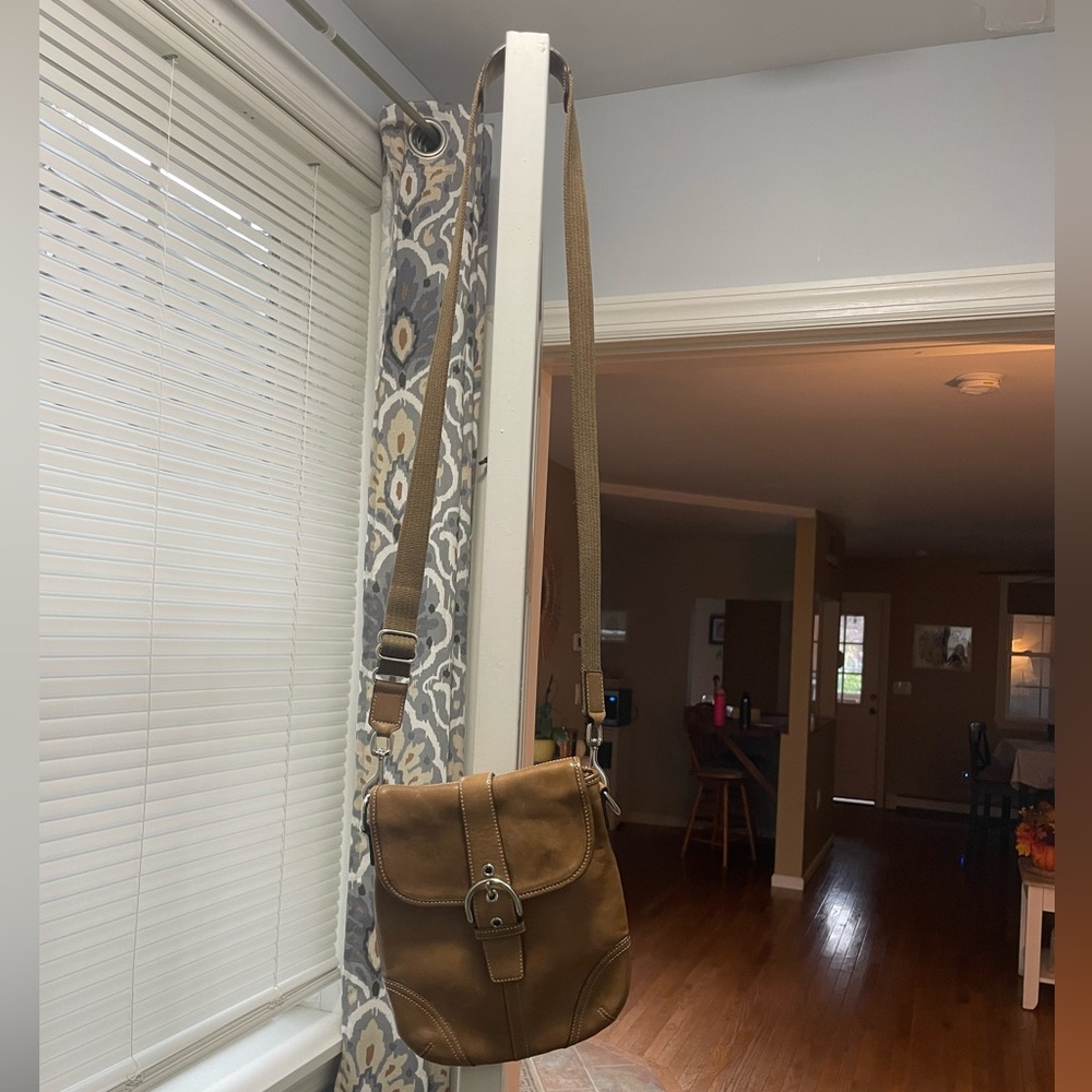 Retro Leather Coach Crossbody